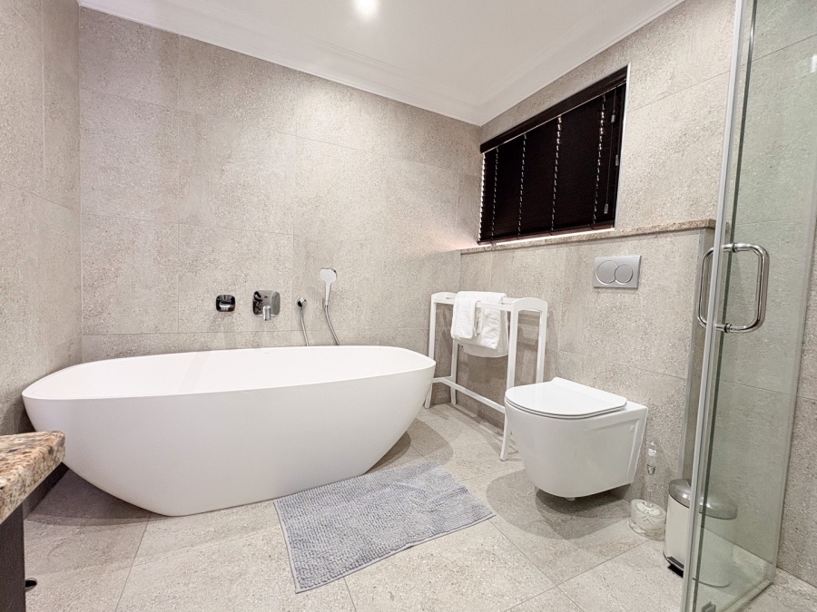 5 Bedroom Property for Sale in Marina Martinique Eastern Cape